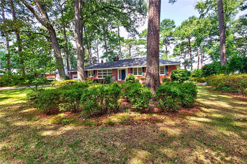 636 Thalia Point Road