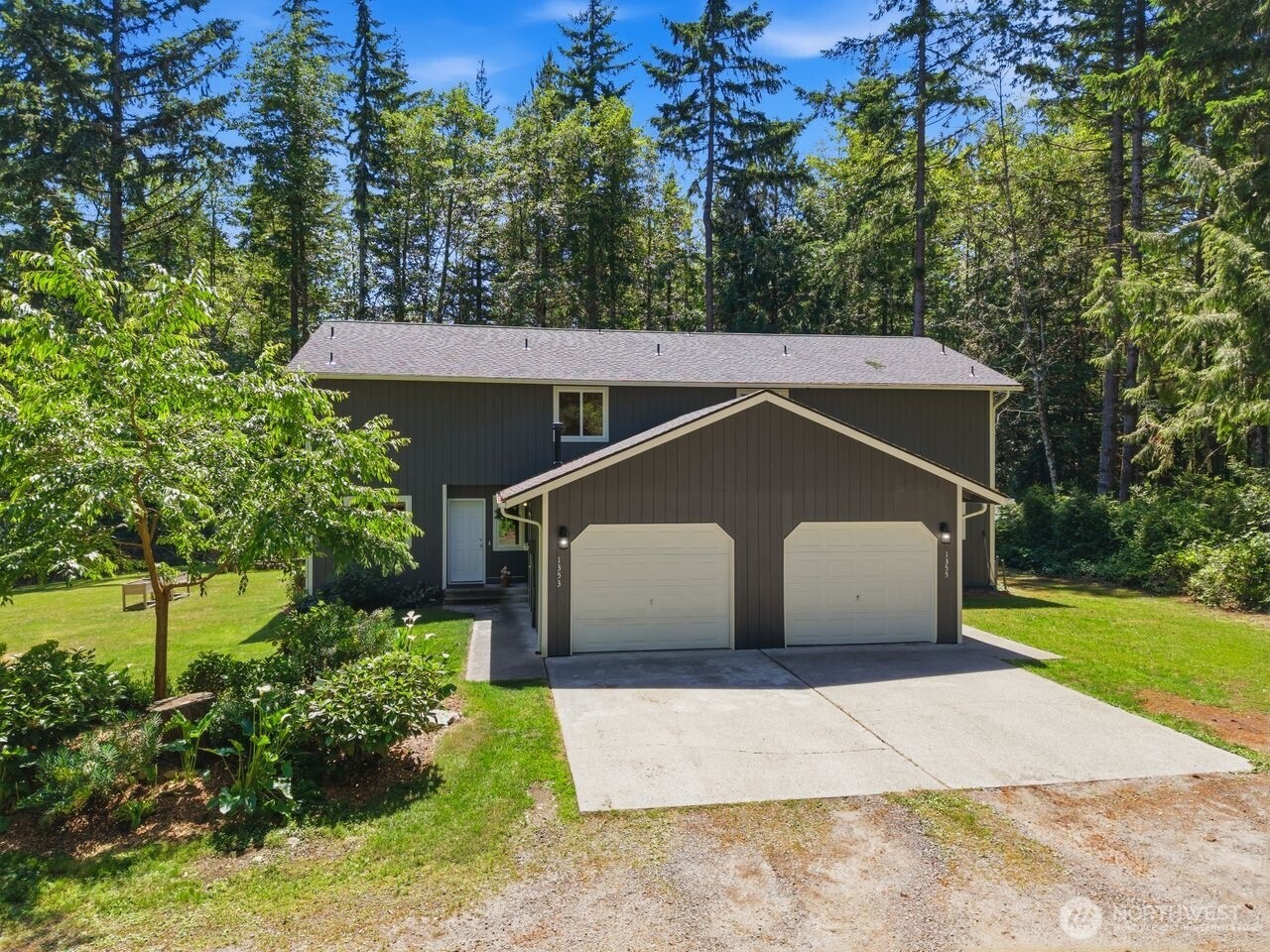1353 Saddle Club Road SE