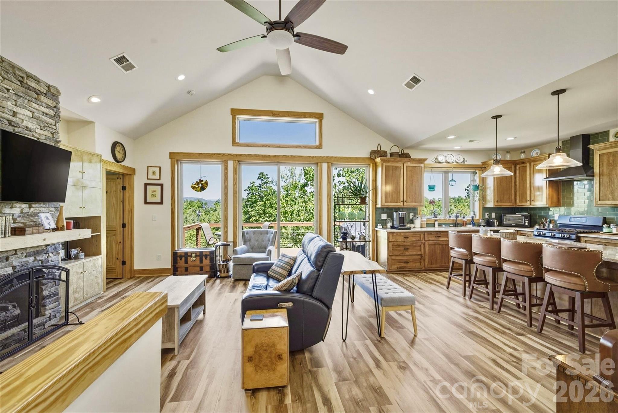 5564 Table View Lane