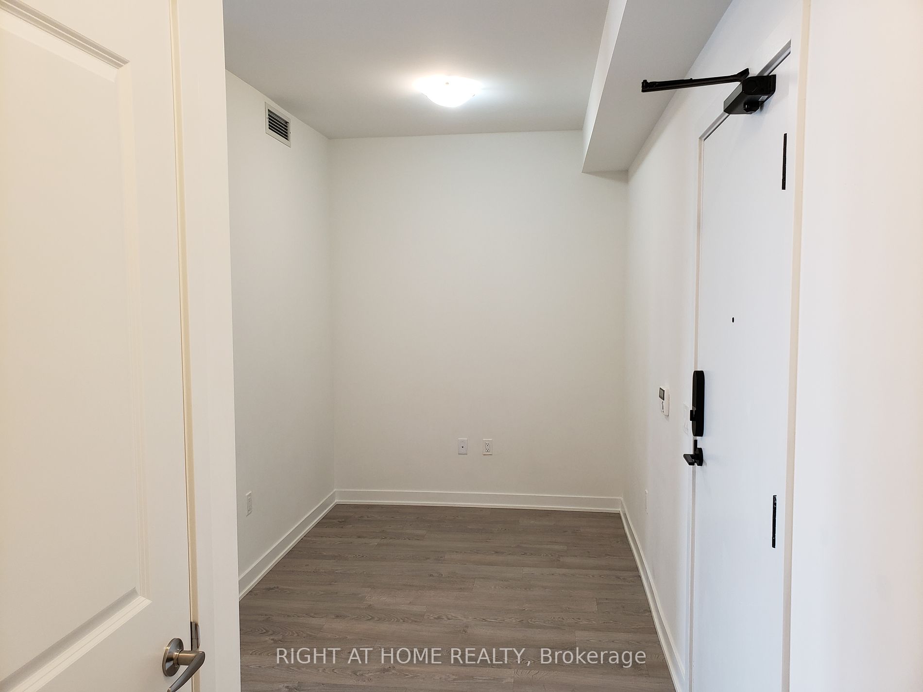 4675 Metcalfe Ave 308