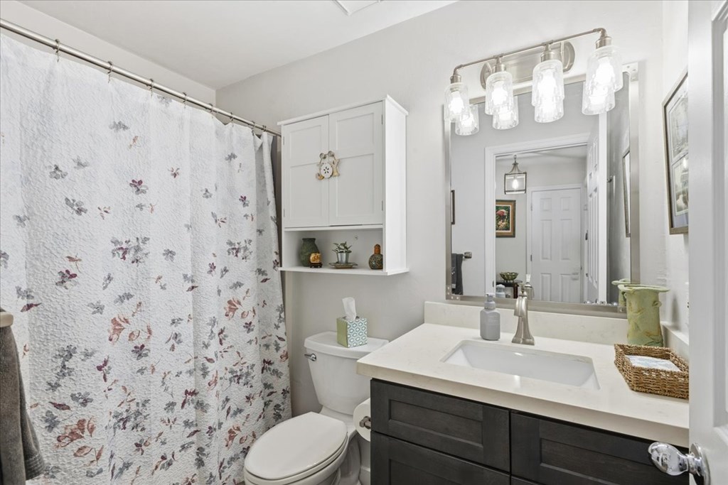 11 Old Mill Dr 9-C