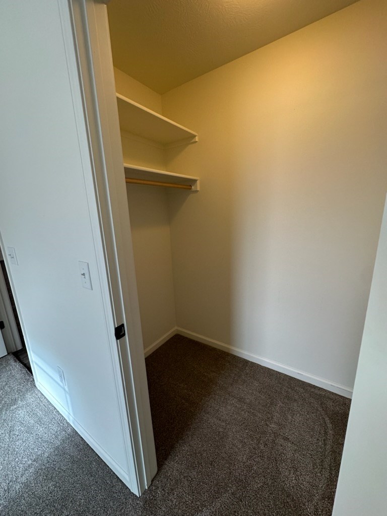 1020 Van Pl