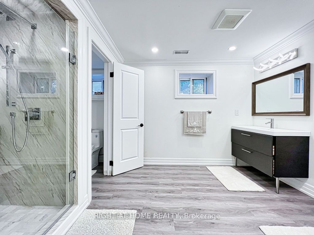 28 Bayview Park Lane