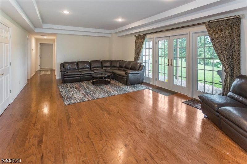 22 Troon Dr