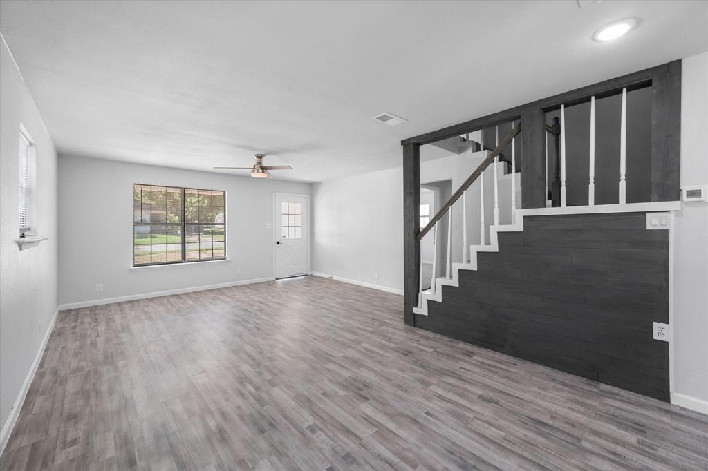 1312 E Collin