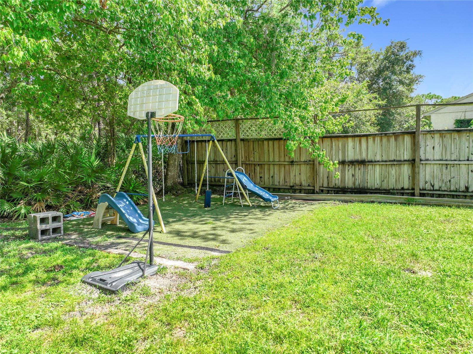 1211 Flowers Pointe Lane