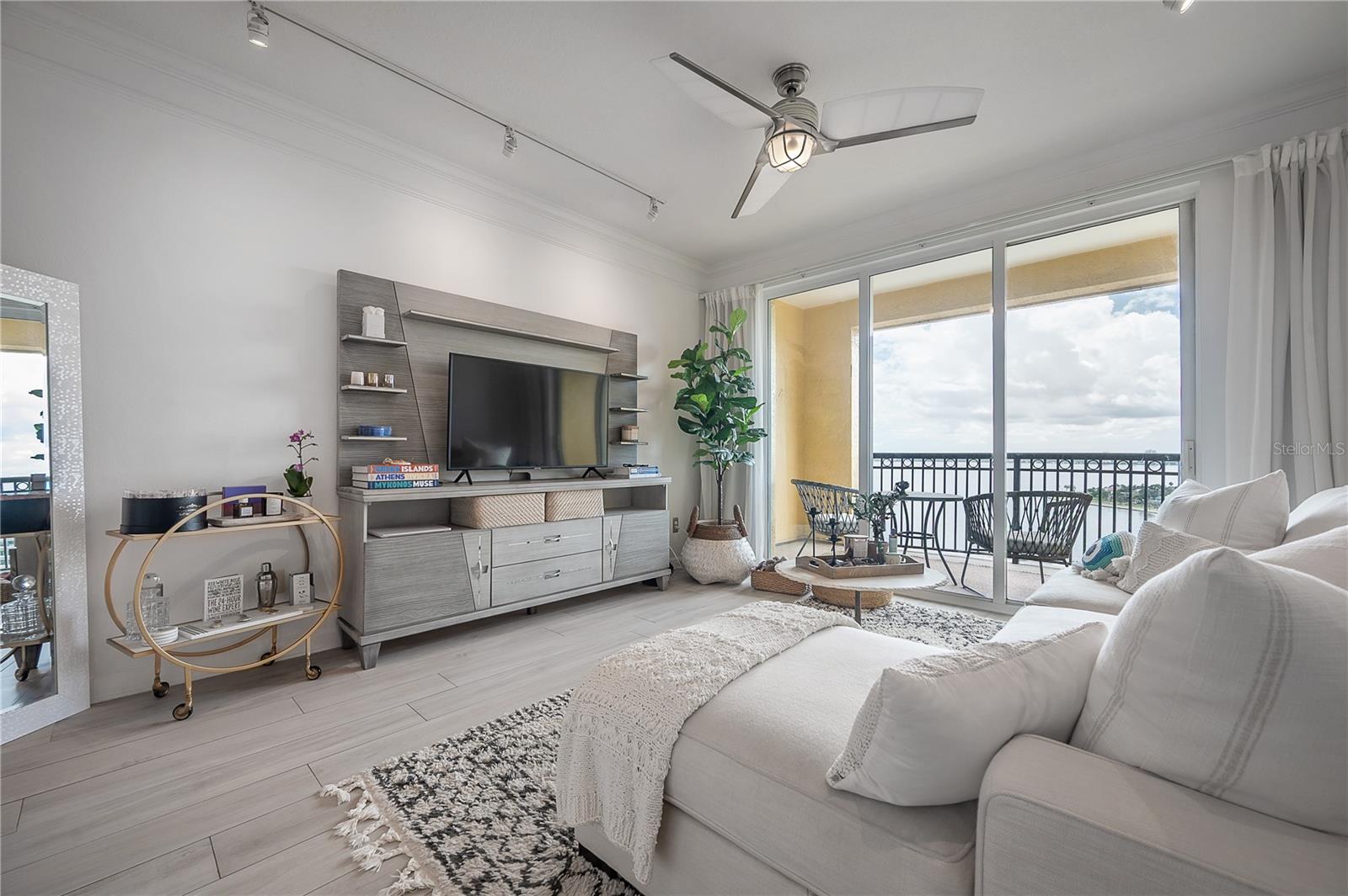 345 Bayshore Boulevard 1803