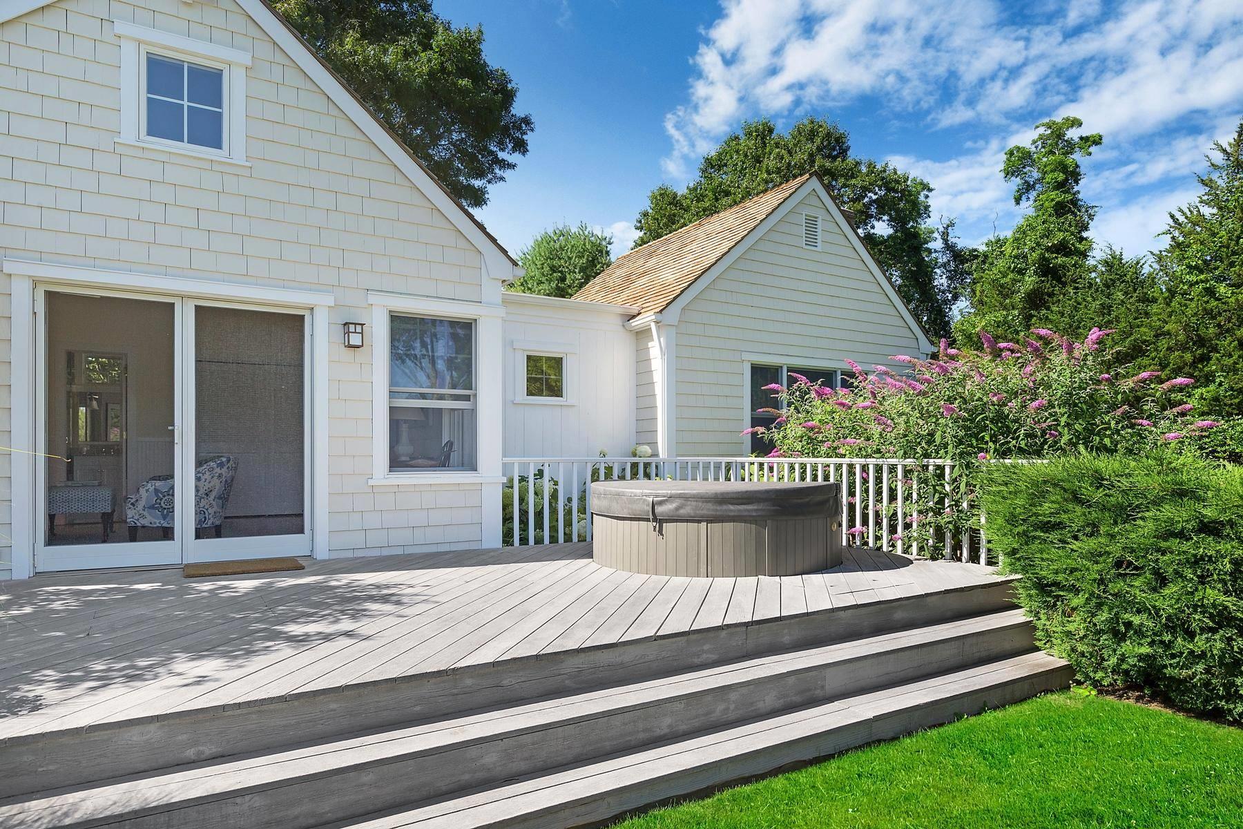 43 Greenleaf Lane