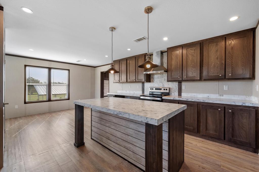 800 SE County Road 3100