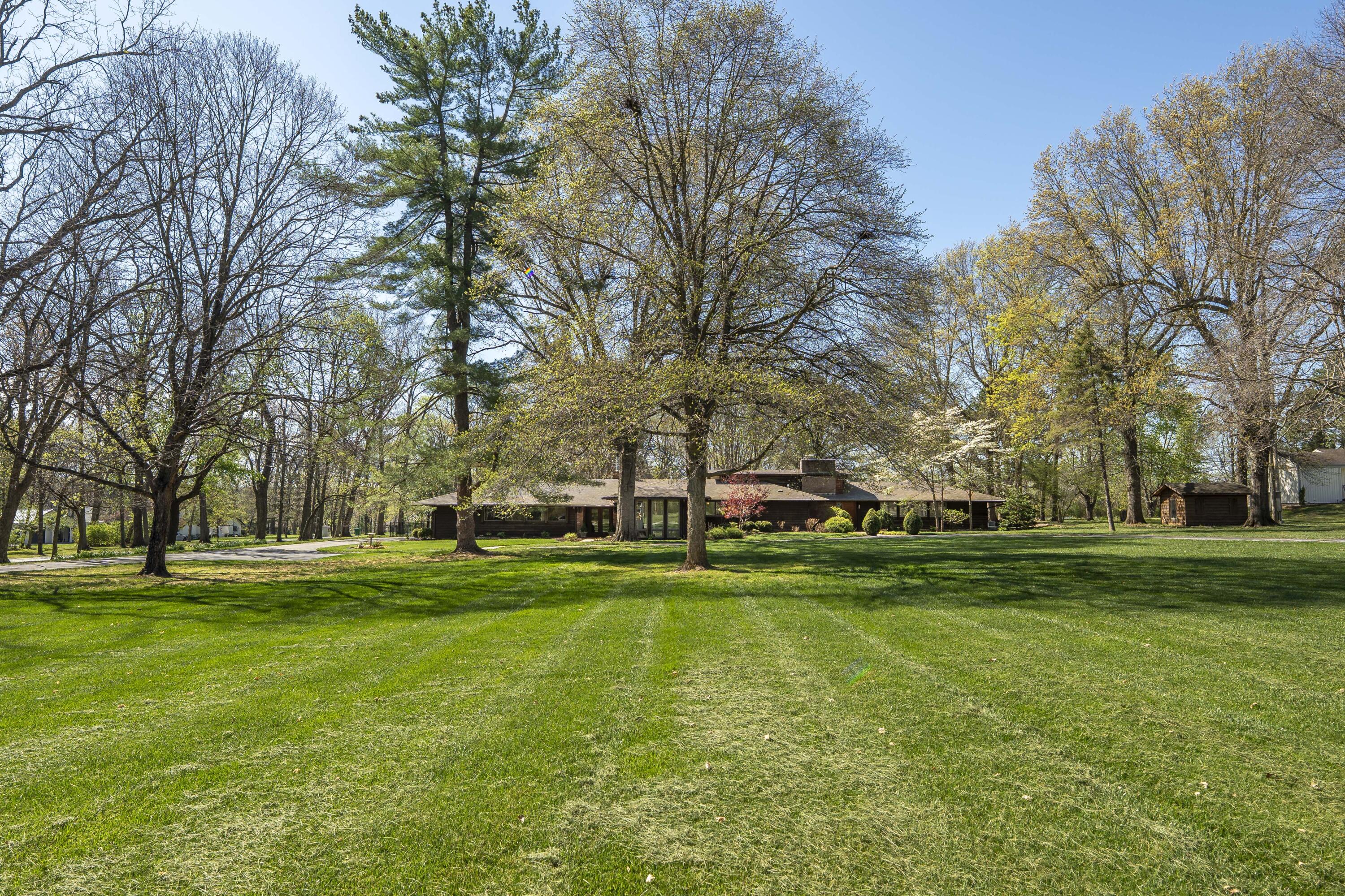 4780 E Farm Road 128