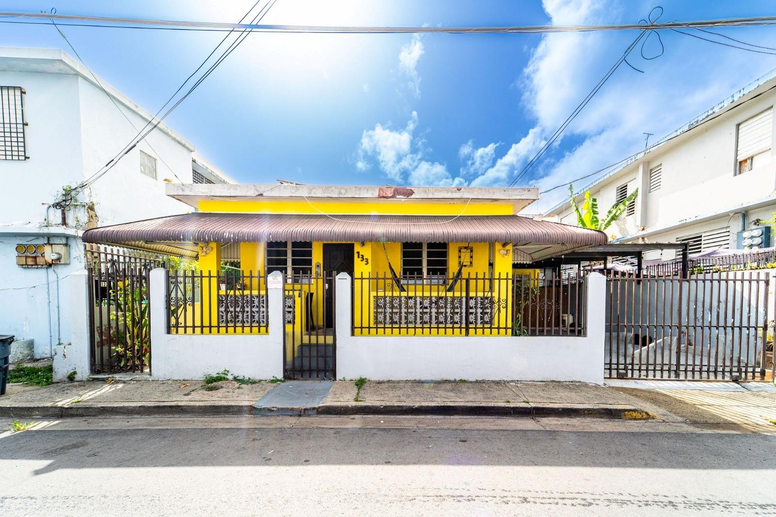 NEW LISTING | Prime Multi-Family Investment in SanturceExcellent investment opportunity just blocks from the vibrant Calle Loíza! This well-located triplex is ideal for investors or owner-occupants looking to generate rental income.Property Features:3 Income-Producing Units- 3BR | 1BA- 2BR | 1BA- 1BR | 1BASolar panels (leased) connected to 2 units, Water reservoir (cistern) Parking for 2 vehicles. Conveniently located just minutes from Ocean Park, Condado, Isla Verde, Old San Juan, and Luis Muñoz Marín International Airport.