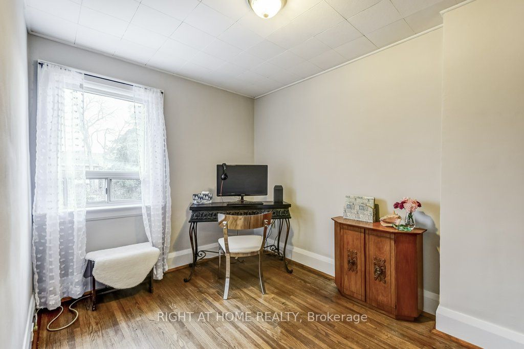 93 Watson Ave