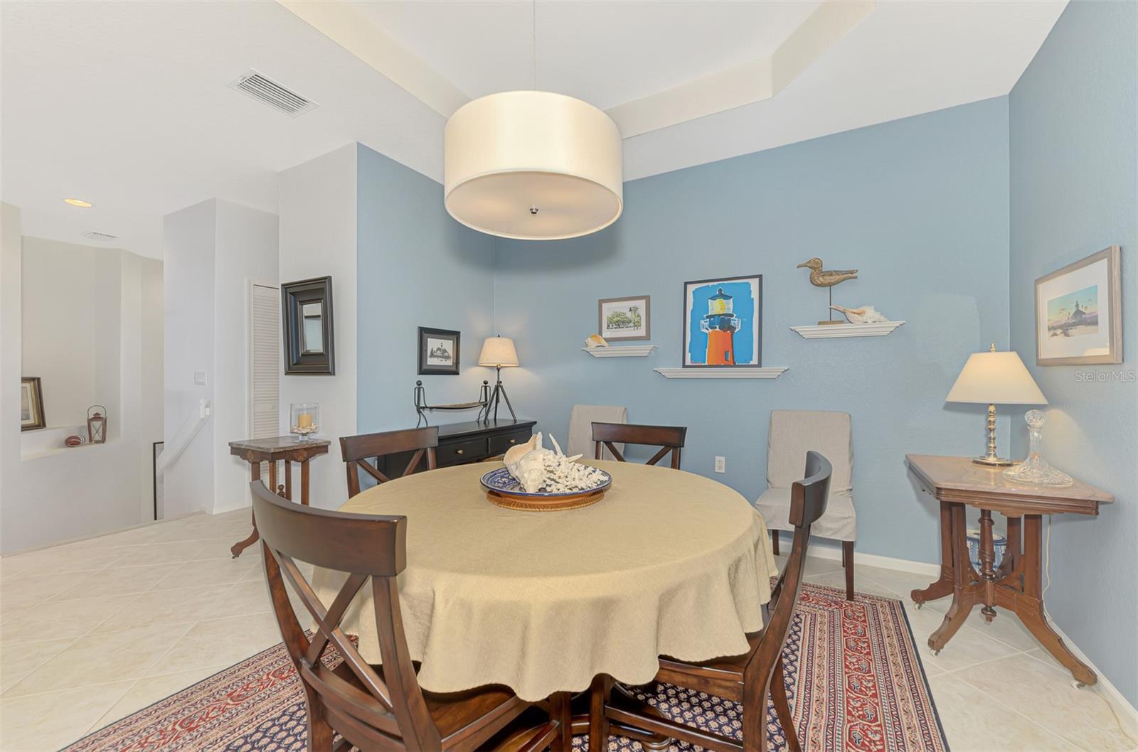 4628 Club Drive H201