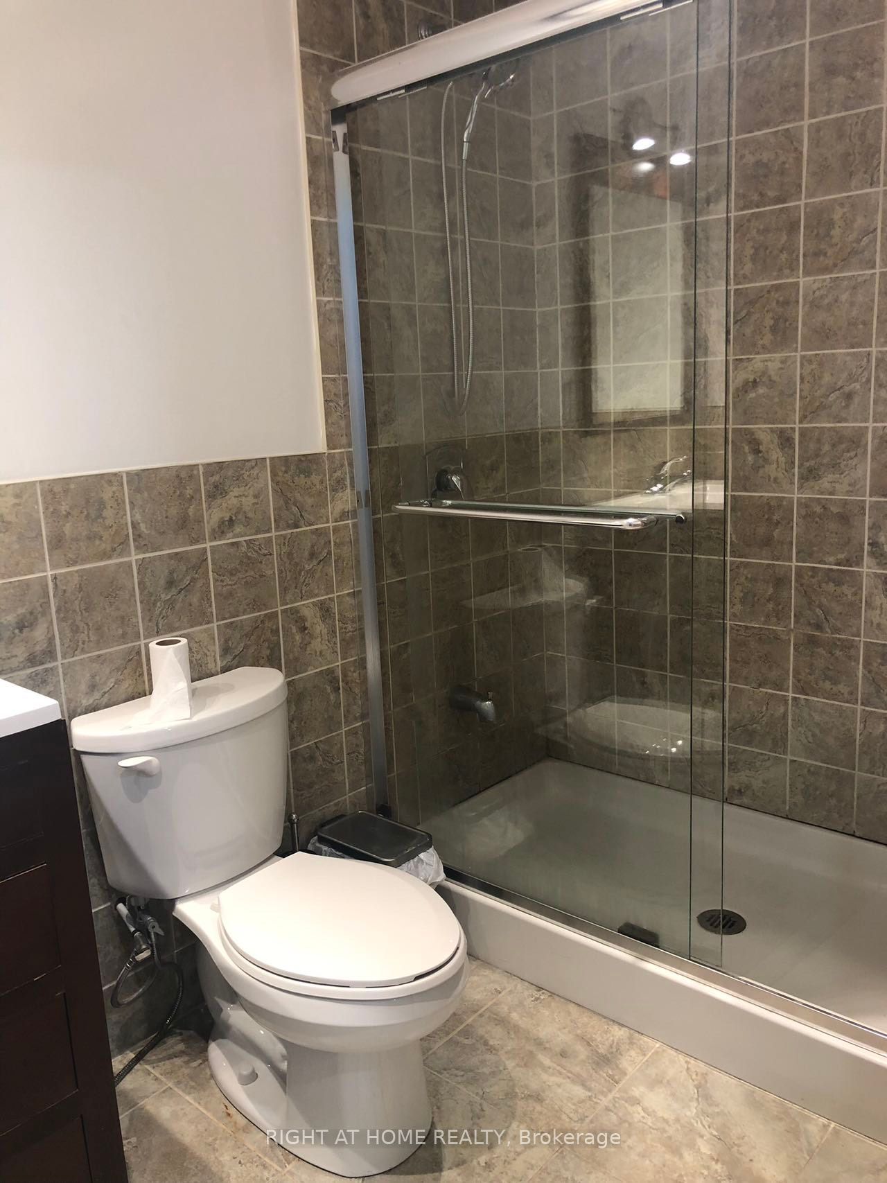 38 Glaceport Cres Bsmt