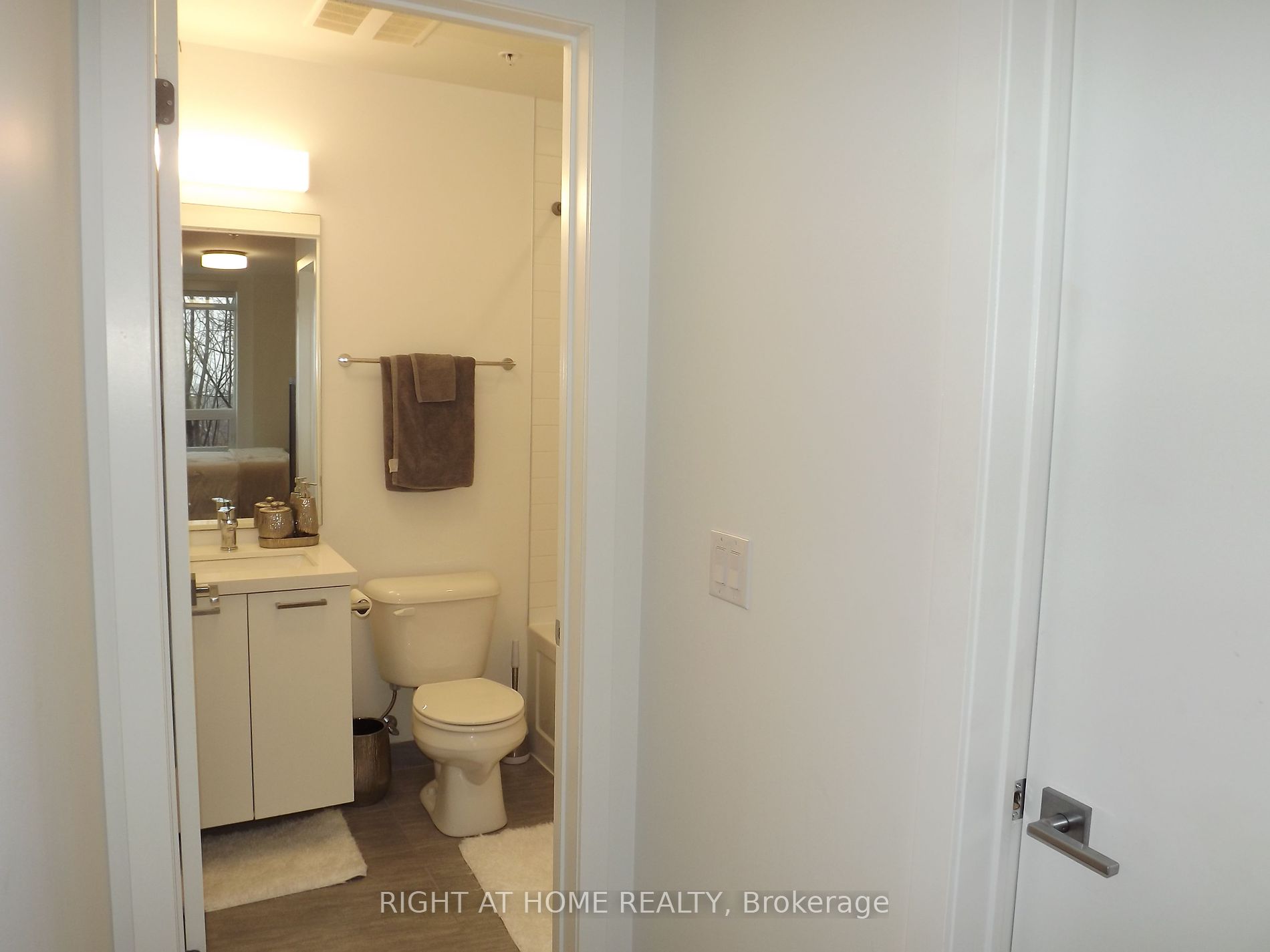 479 Charlton Ave 205