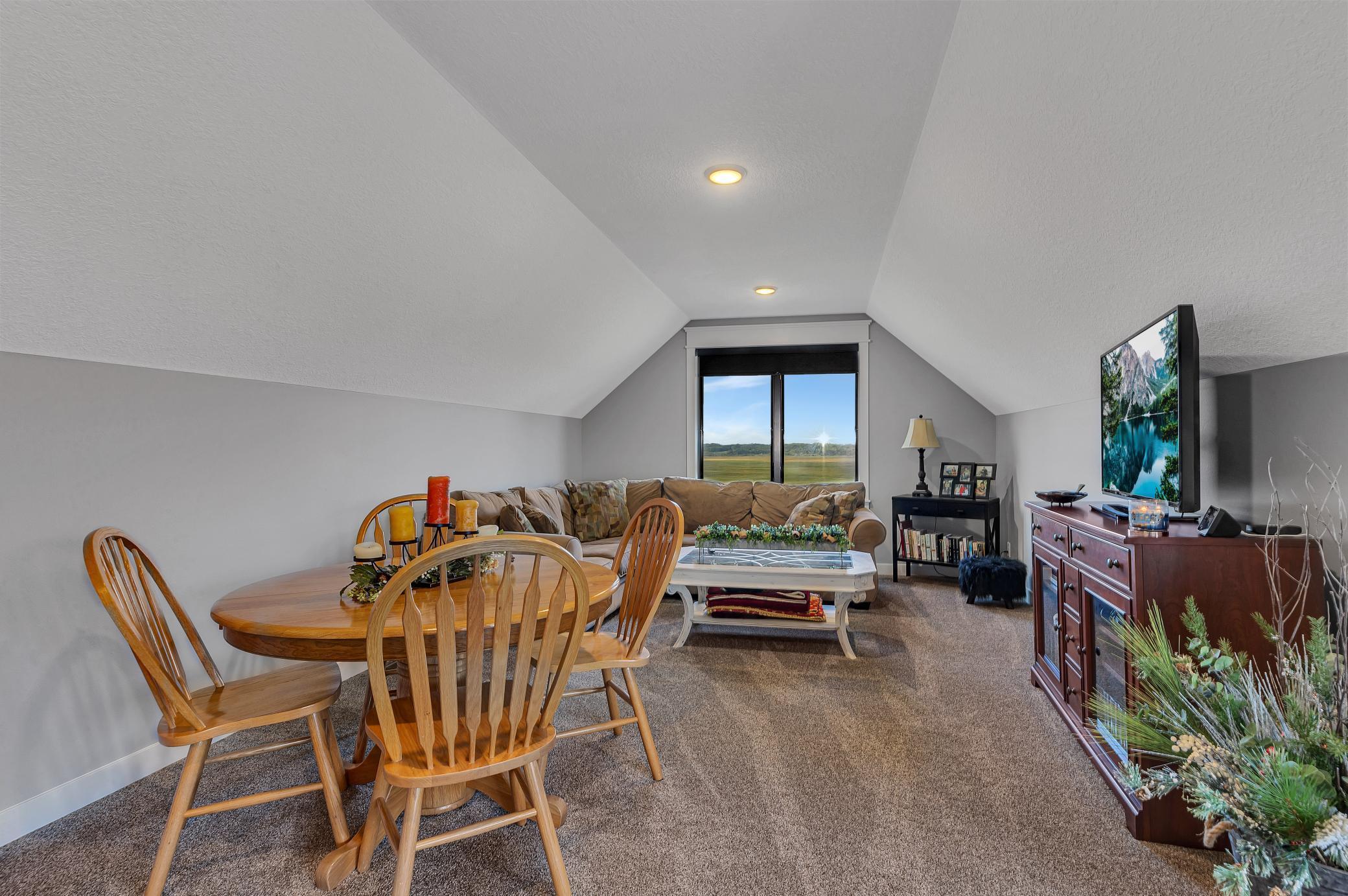 8841 Basil Road