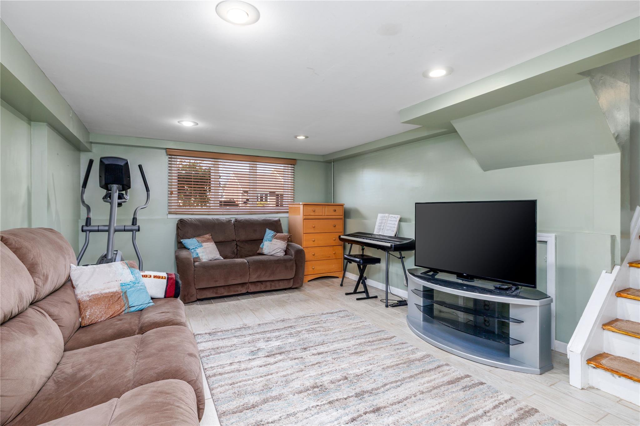 3706 Regent Lane
