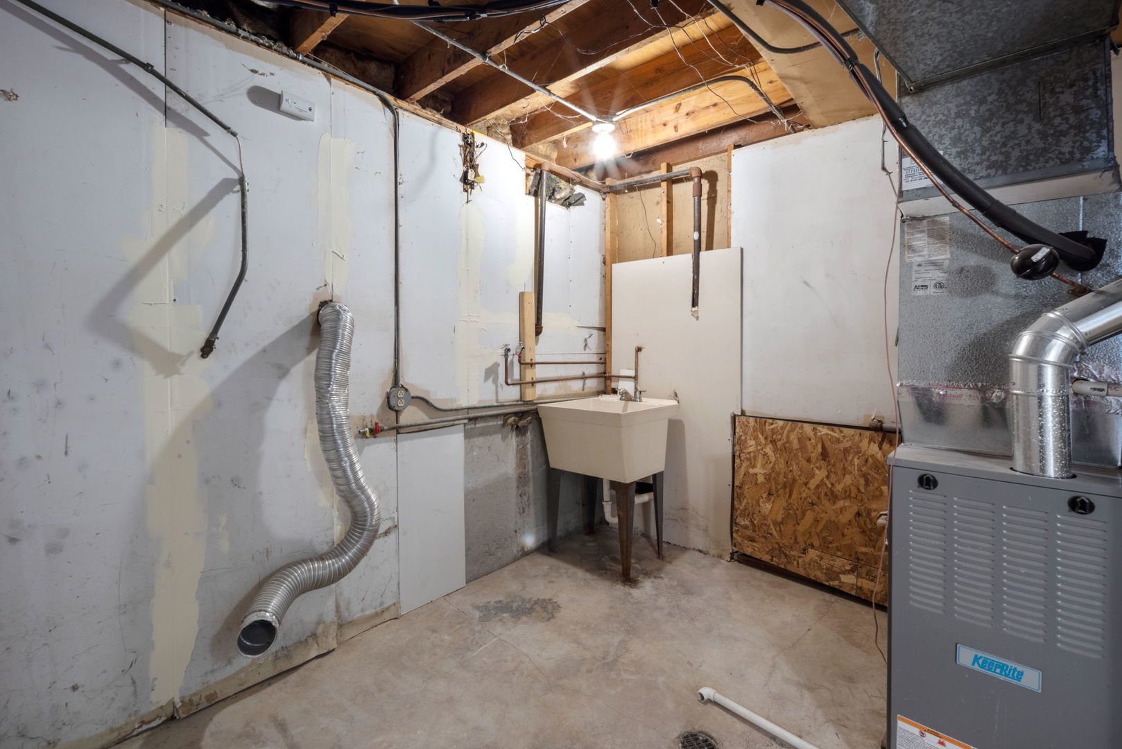 2102 W 73rd Street