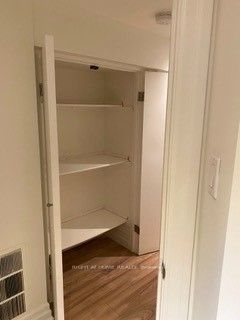 87 Clinton St Basemnt