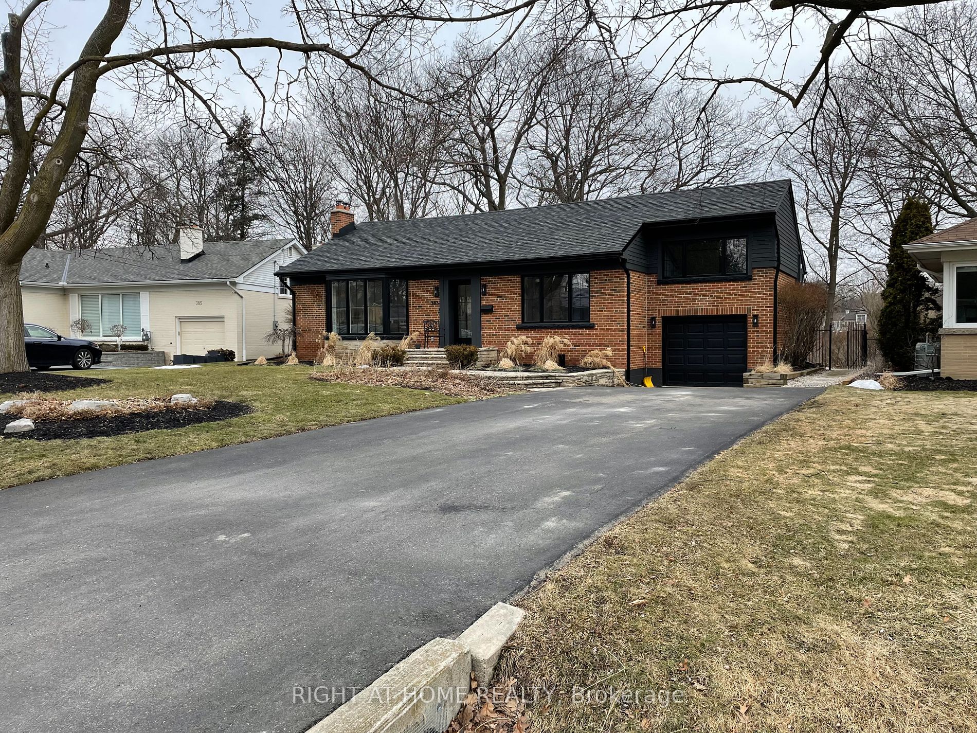 383 River Side Dr