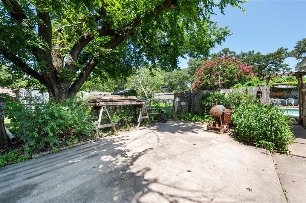 120 Woodland Avenue