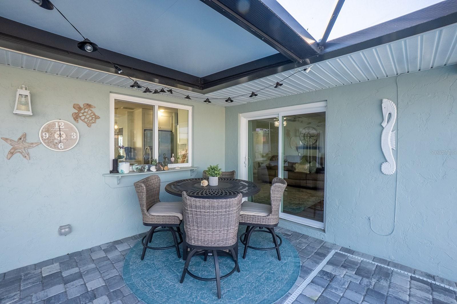 7 Clarendon Court S