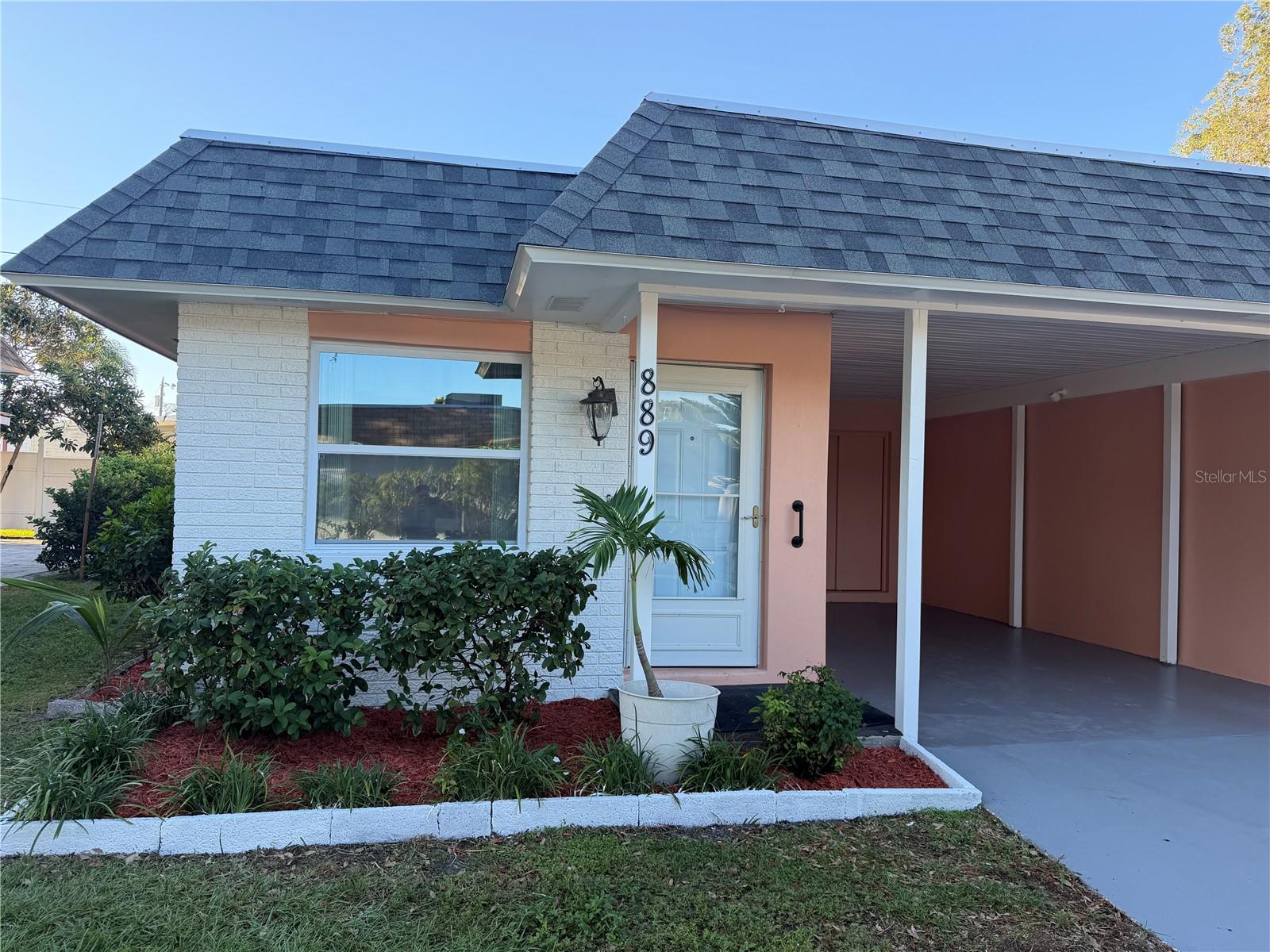 Skye Loch Villas of Dunedin, a 55+ community, has this 2Bd/2Ba with 983sft available to start living your Florida dream. Most sought after End unit Villa, even has inside laundry. You must see the renovations completed in this home. Your kitchen has been updated with Stainless Steel LG appliances and new garbage disposal; the main bathroom has been remodeled with a walk-in shower, tiled floors with matching vanity. Brand new roof that comes with a 10yr warranty and all new ceilings. Equipped with 6 new ceiling fans. Newly painted inside and out. New highly efficient windows saving on the electric bill. New water heater. Master Bedroom has an en-suite, walk in closet with sliding barn doors leading to the guest bedroom. Low HOA fees of $320 include water, sewer, trash, Spectrum internet and Platinum TV cable including Disney+Basic plus Peacock Premium, Spectrum TV® includes access to popular streaming apps at no extra cost, in addition to 150+ channels, lawn care with amenities that include a heated pool, shuffleboard courts. Half hour to Tampa International Airport. Golf cart, bike or walk to Historic Downtown Dunedin to enjoy Dunedin’s weekly events, entertainment and restaurants.