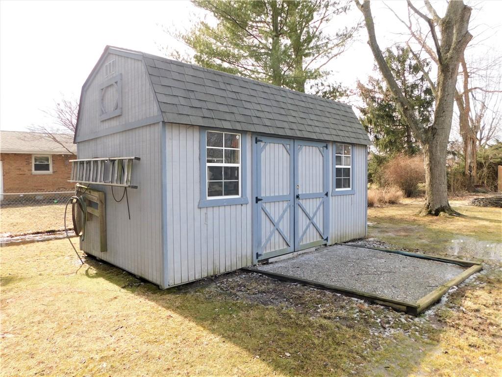 103 W Poplar Drive