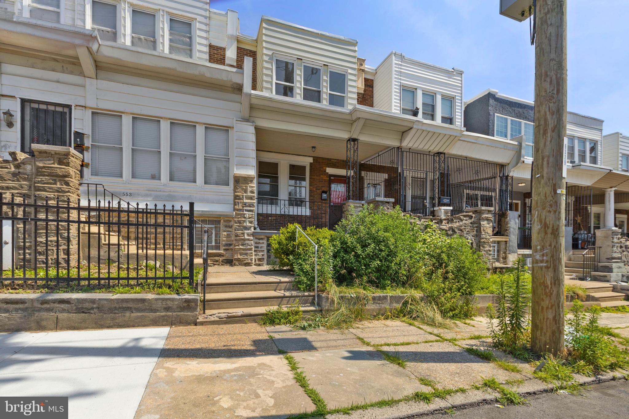 551 W Duncannon Avenue