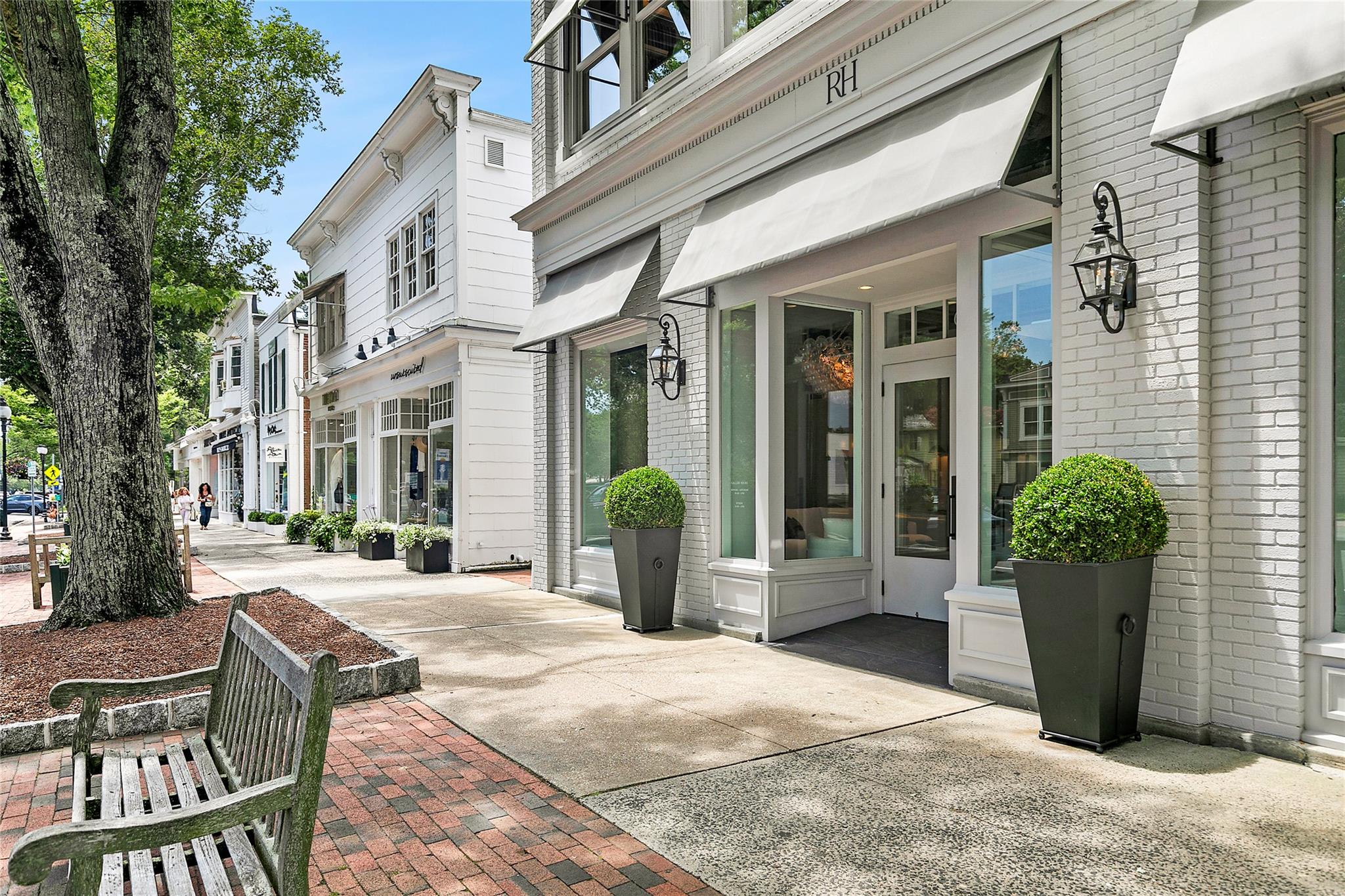 195 Main Street