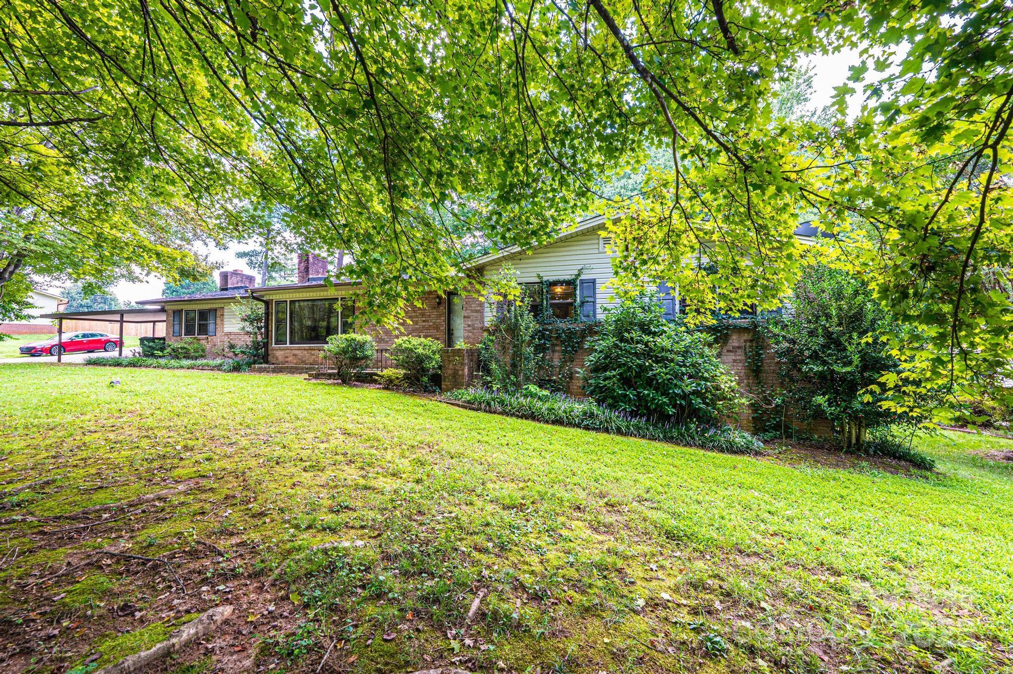 1460 23rd Avenue Place NE