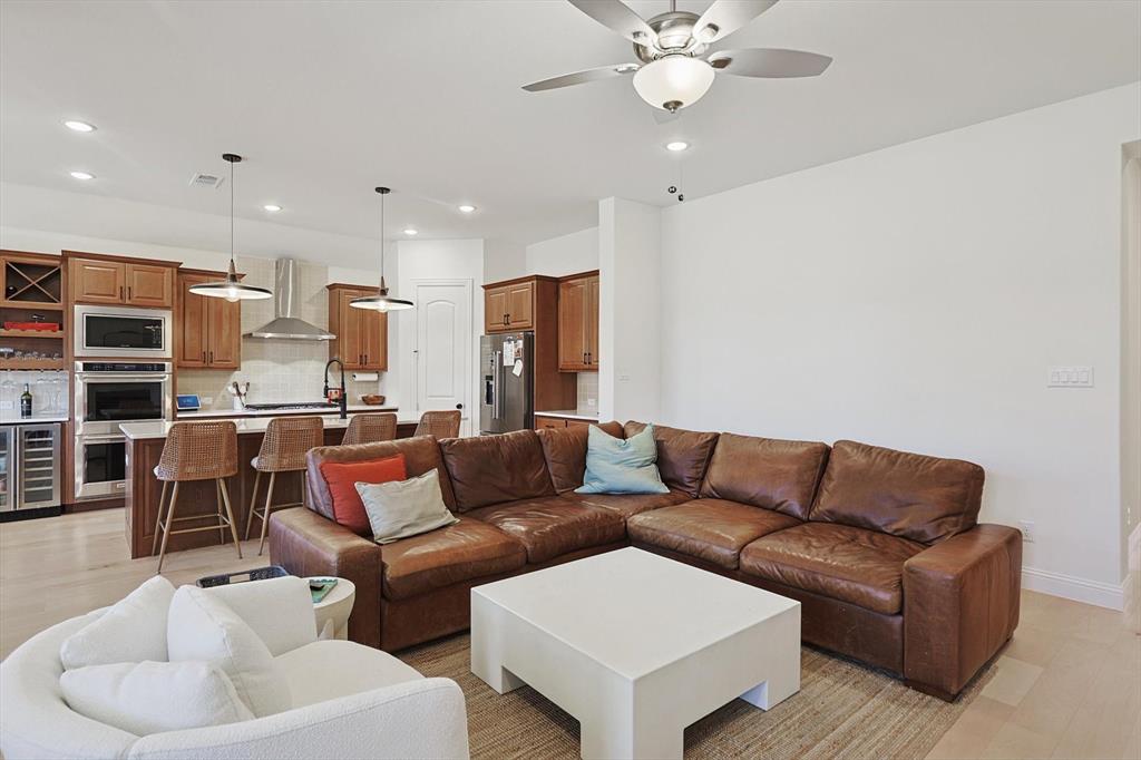 2613 Somerset Lane