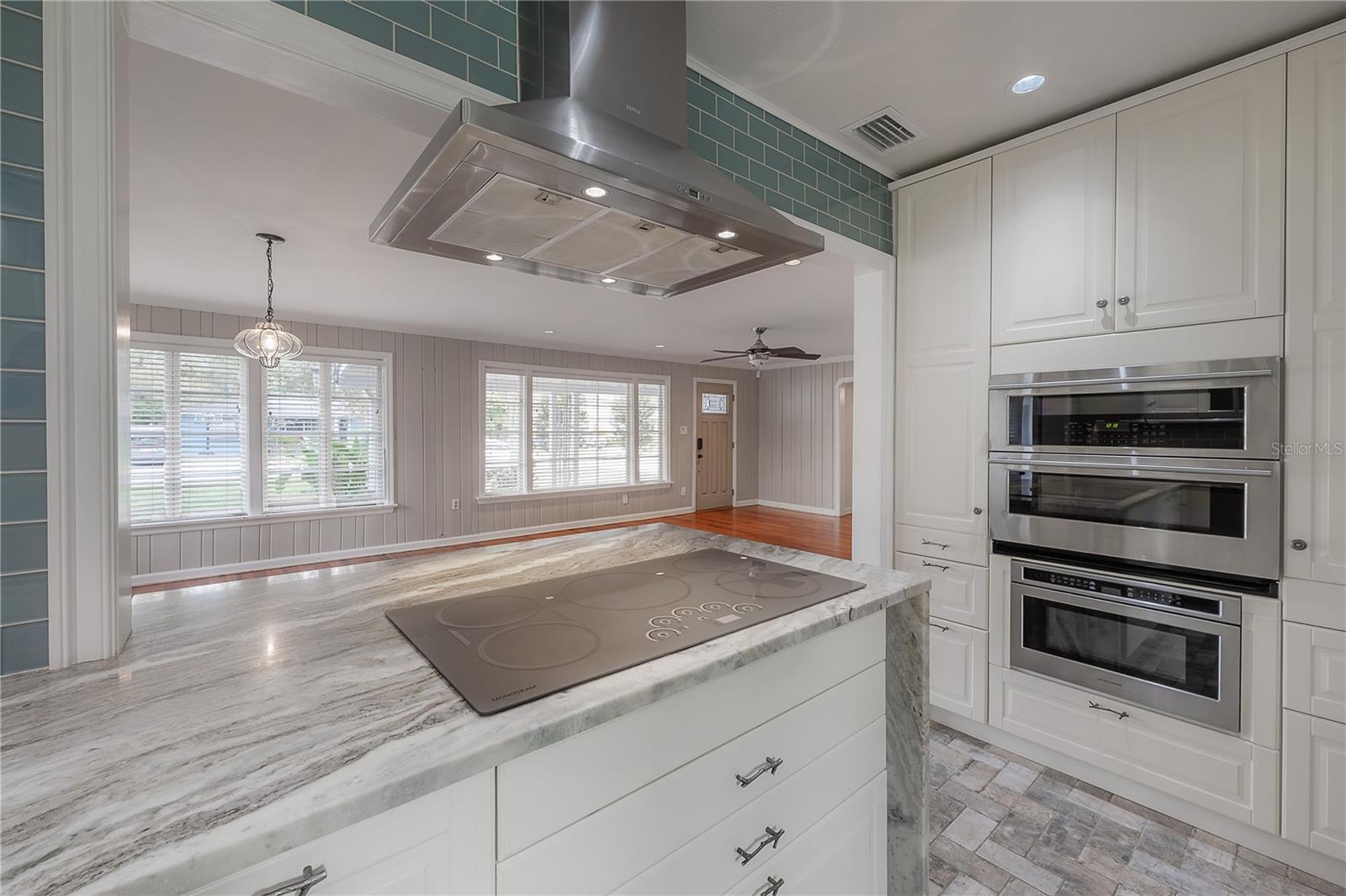 1303 E Clifton Street