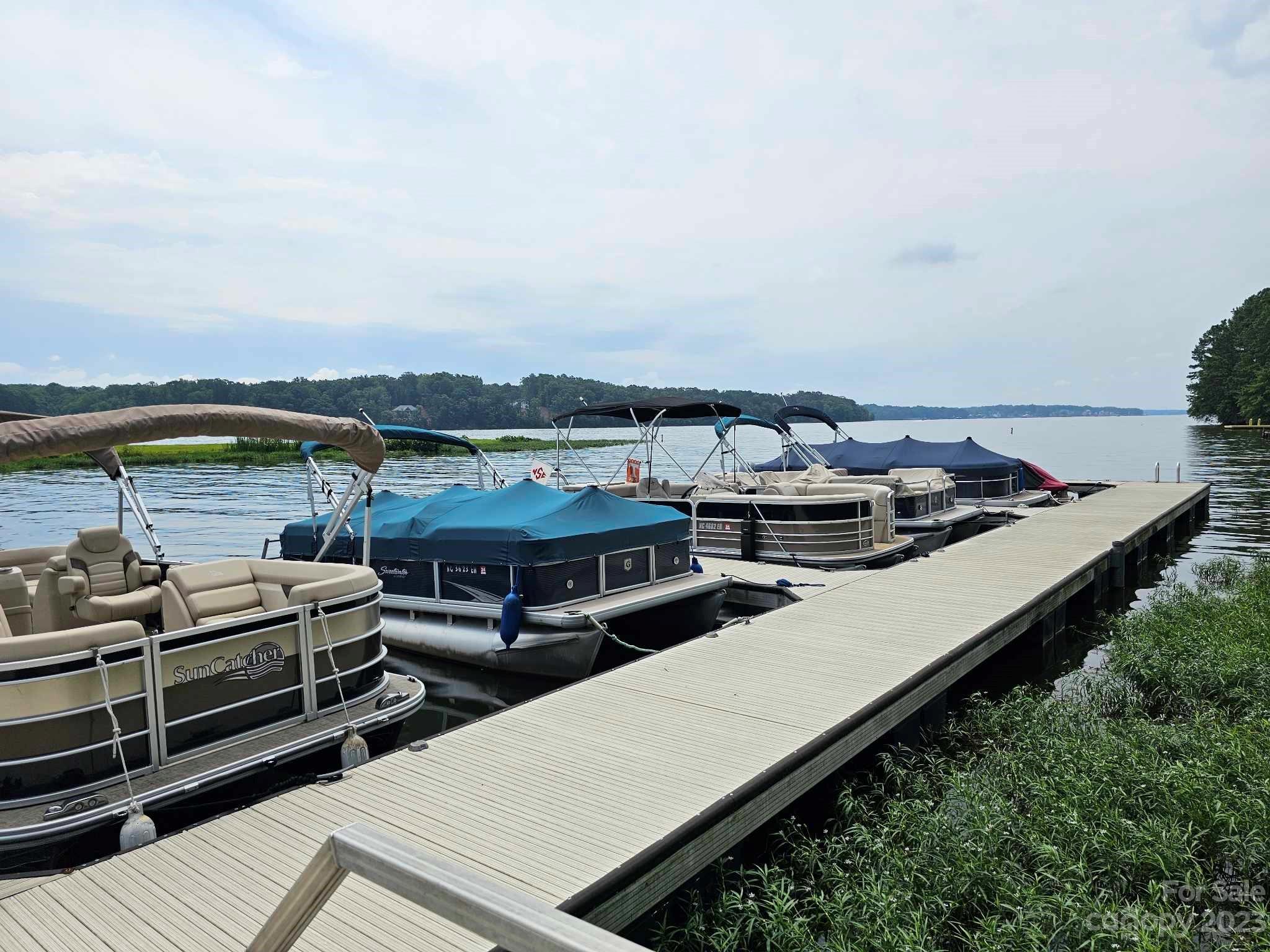 Property wrapper Lake Tillery Waterfront Properties Lynn Norman