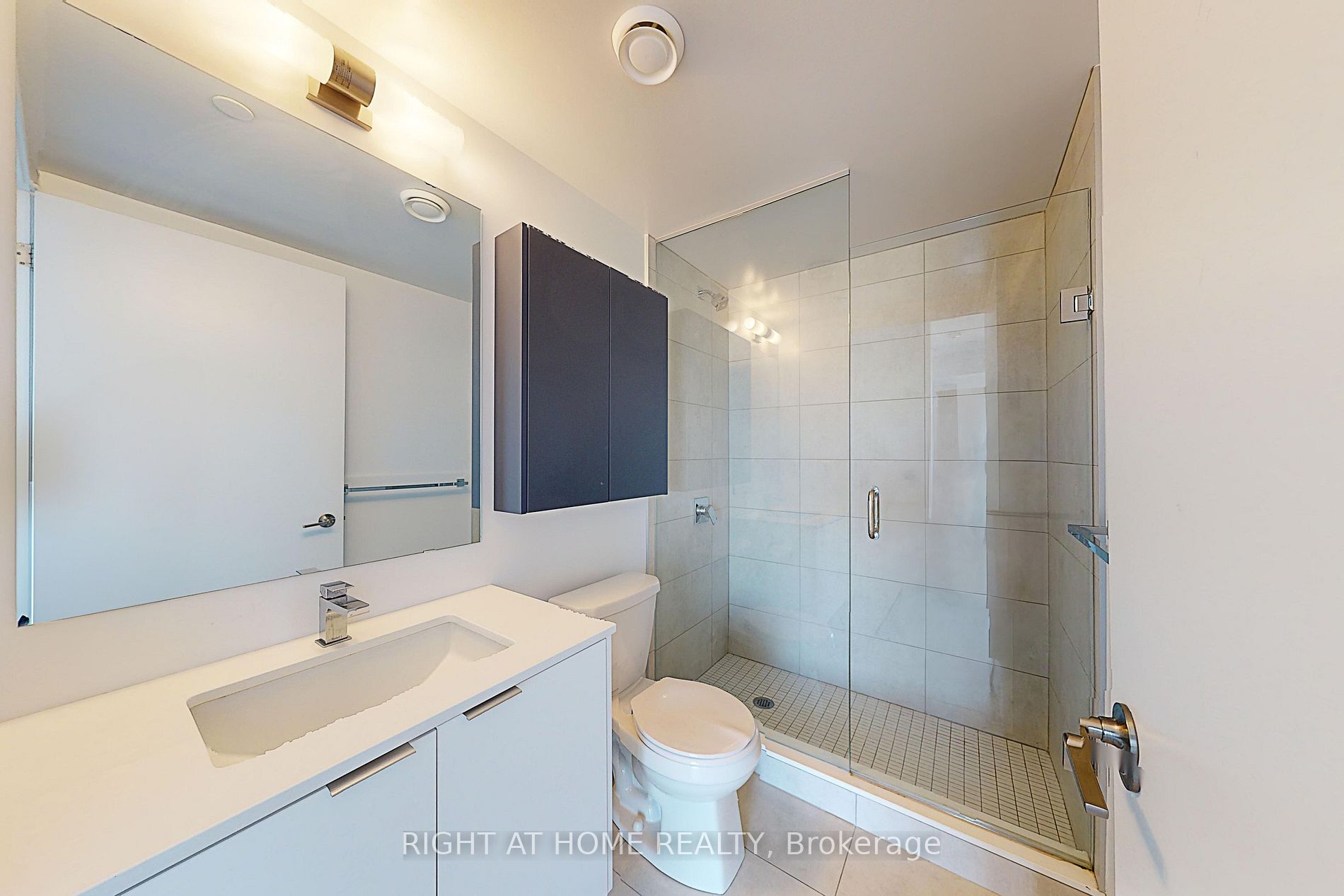8 Tippet Rd 1410