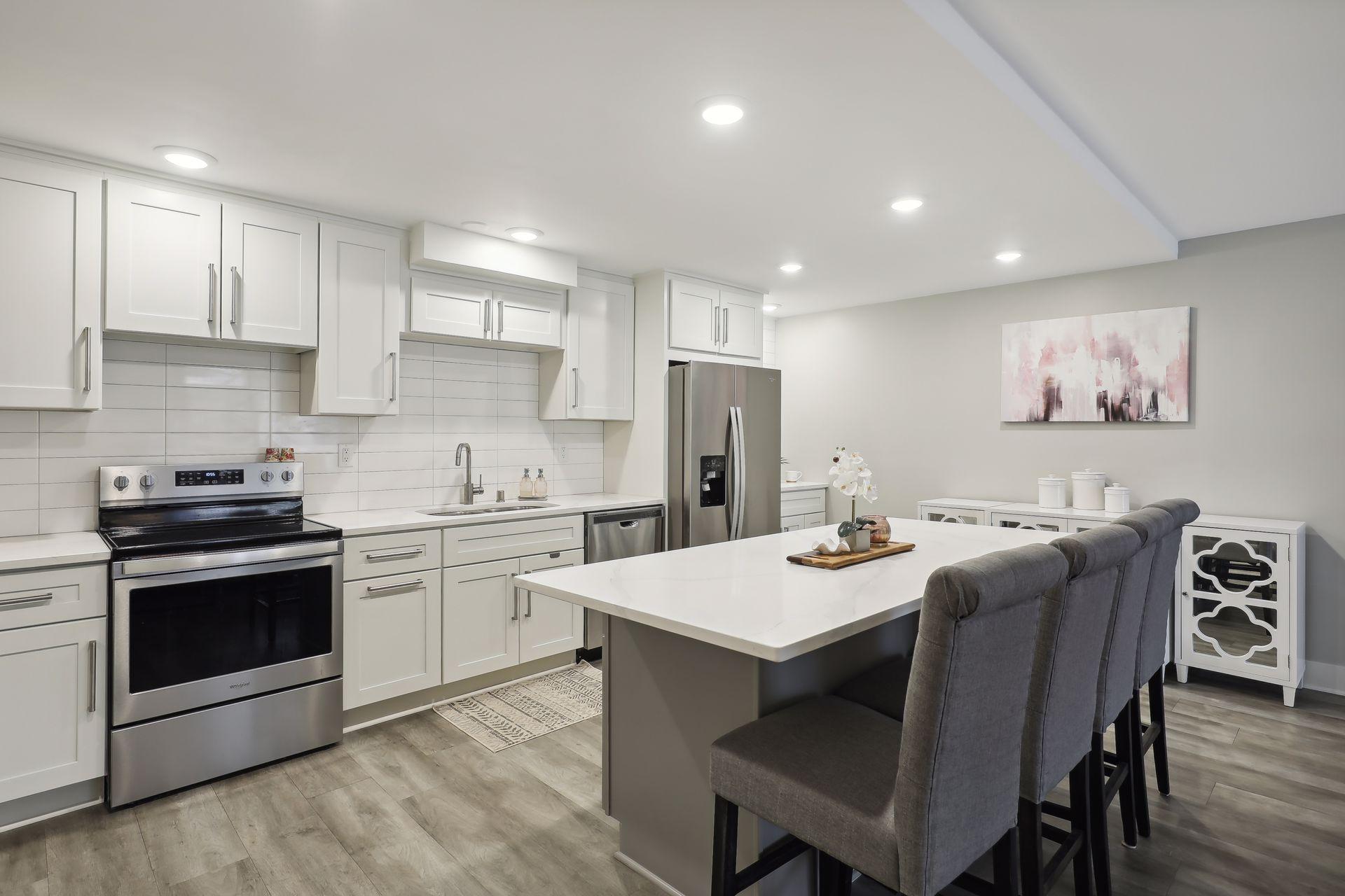10511 Cedar Lake Road 217