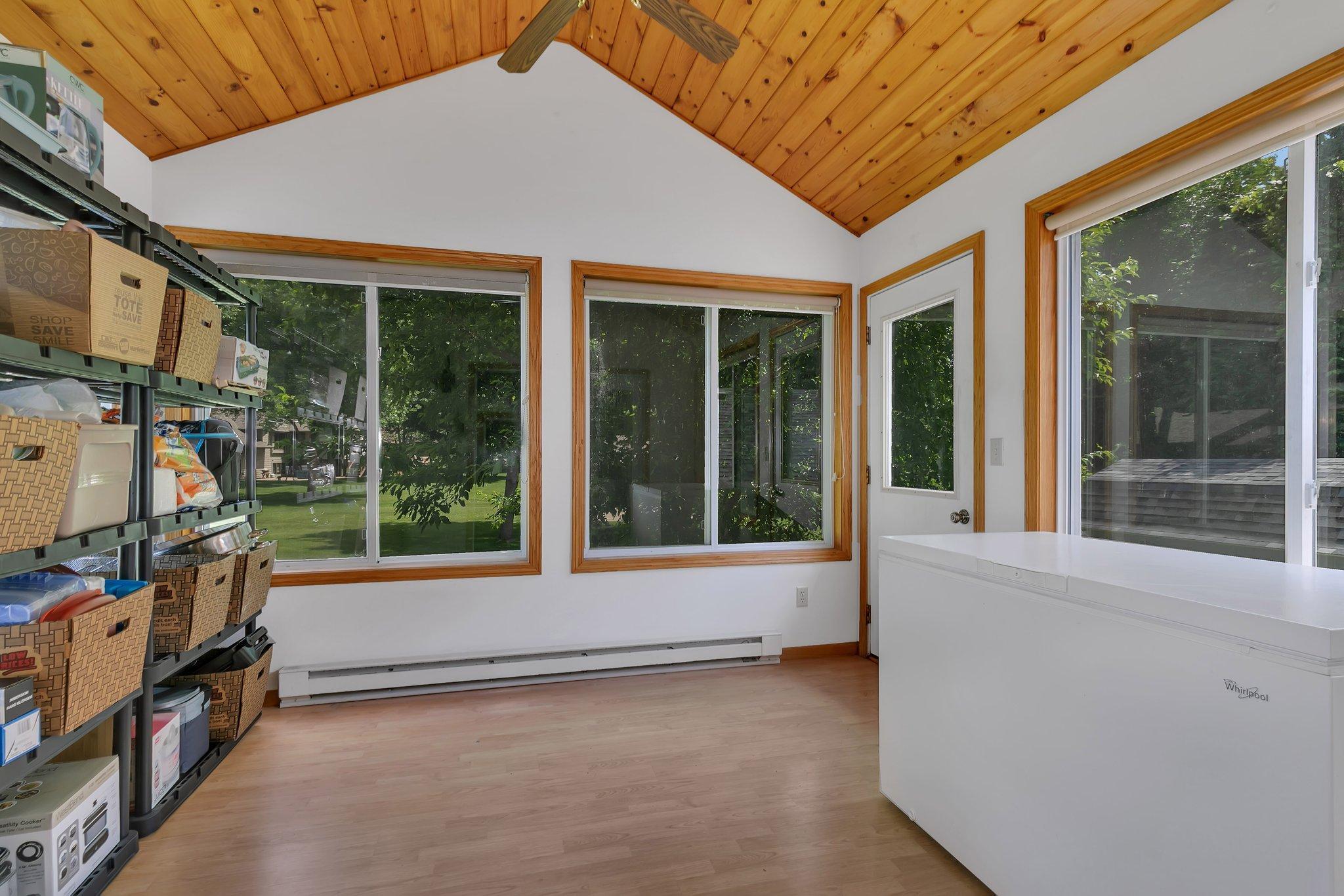 104 9th Avenue N