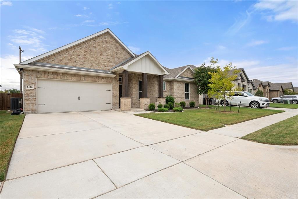 1416 Lakeview Drive