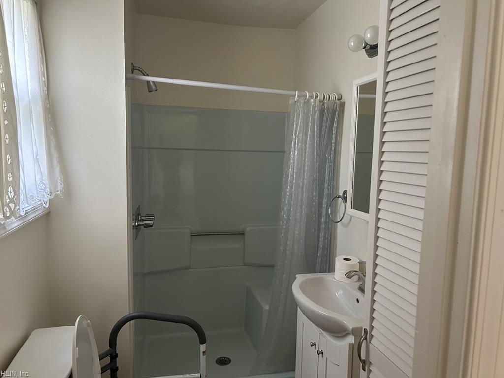 5214 Sweetbriar Circle