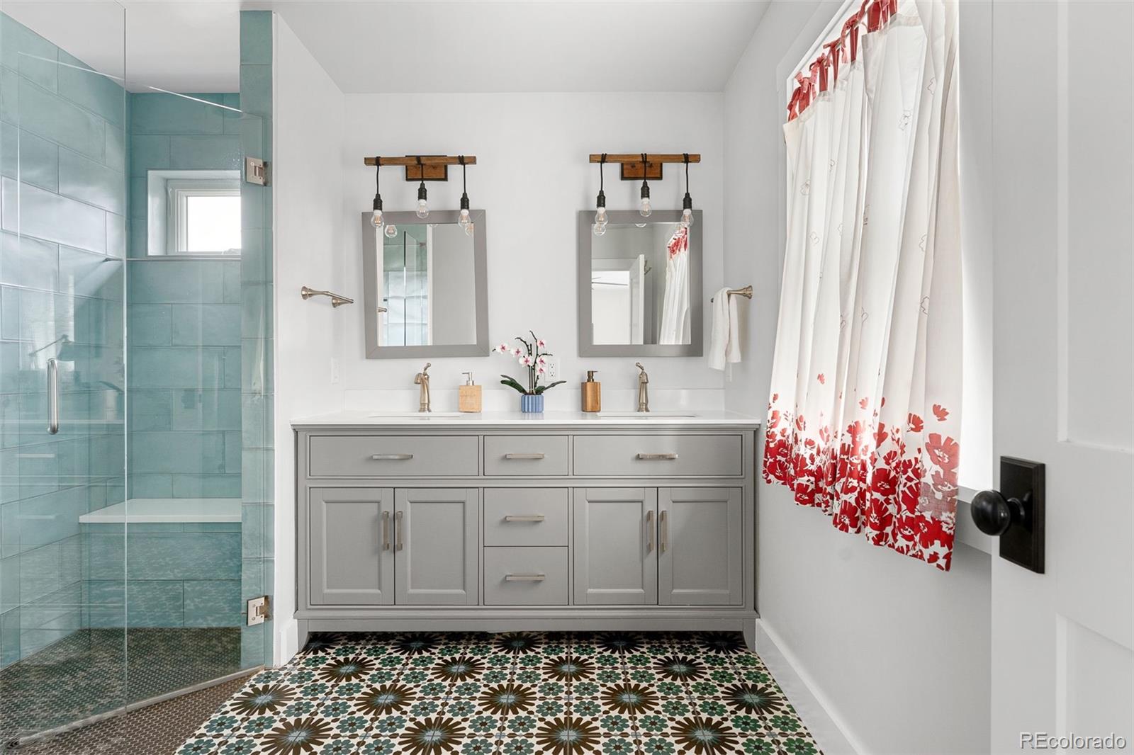 1959 S Washington Street