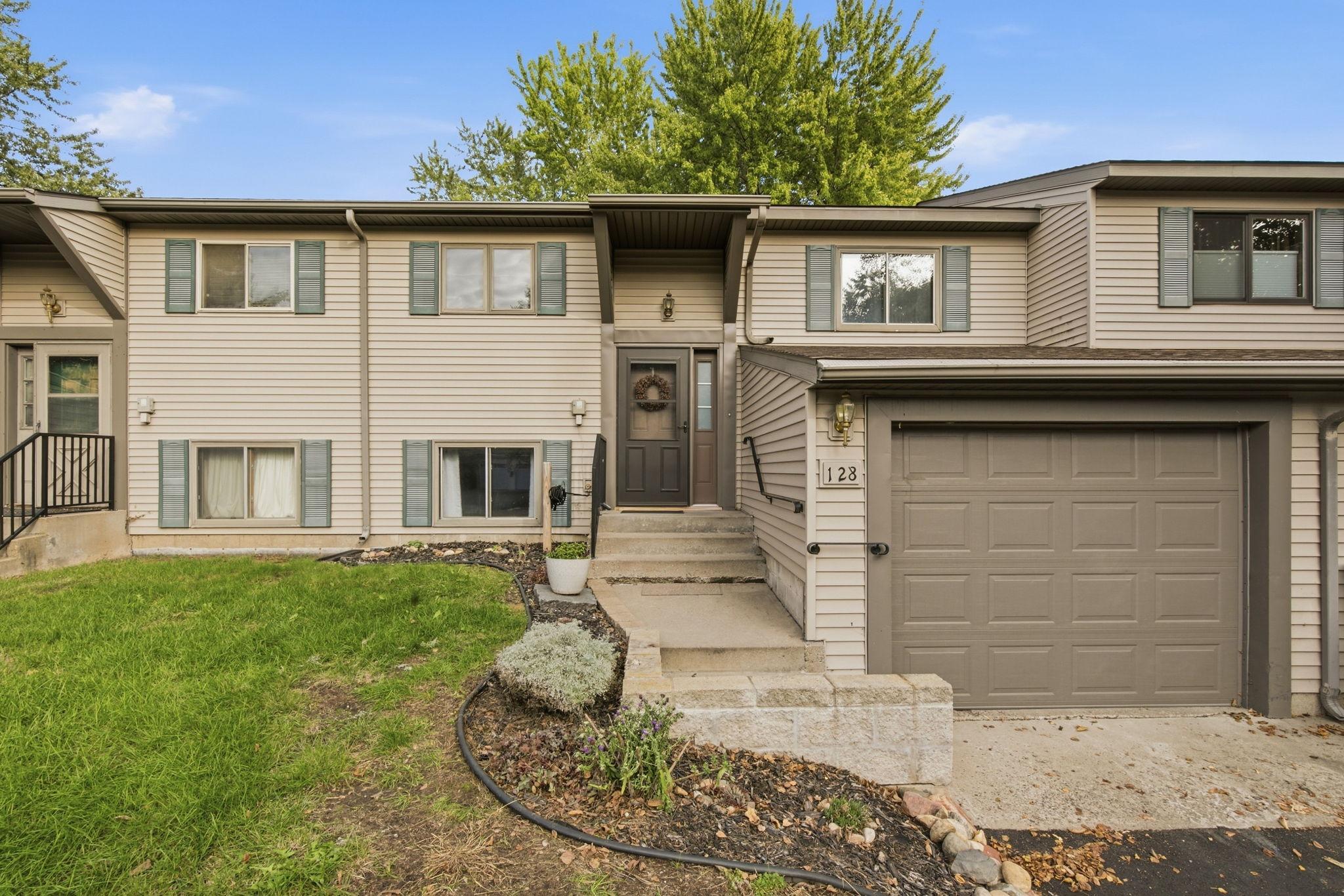 Amazing opportunity to own a home in Saint Joesph at a great price. This property offers plenty of potential to make it your own. Walkable distance to downtown shops, parks, and dinning. Don't miss your chance to see this home schedule a showing today!