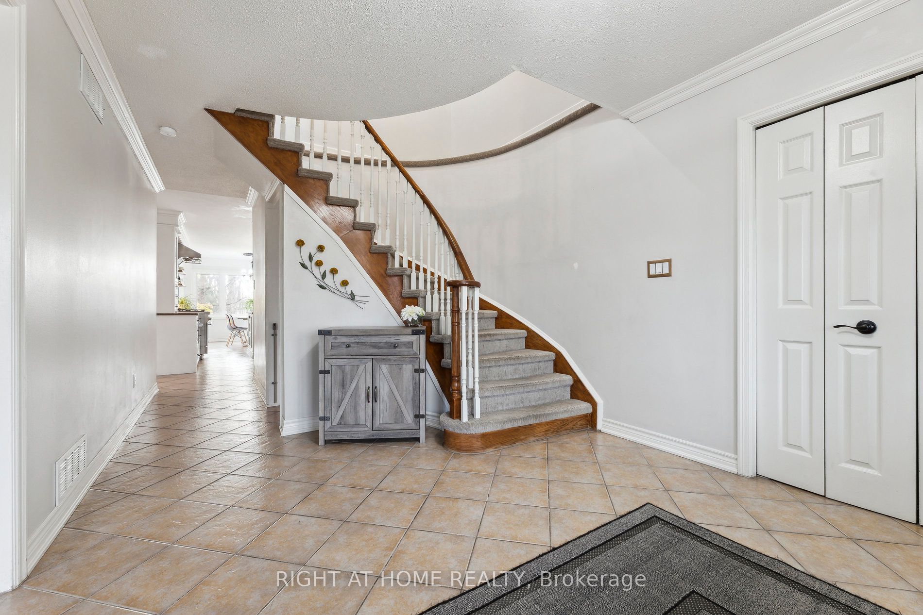 500 Old Brampton Crt