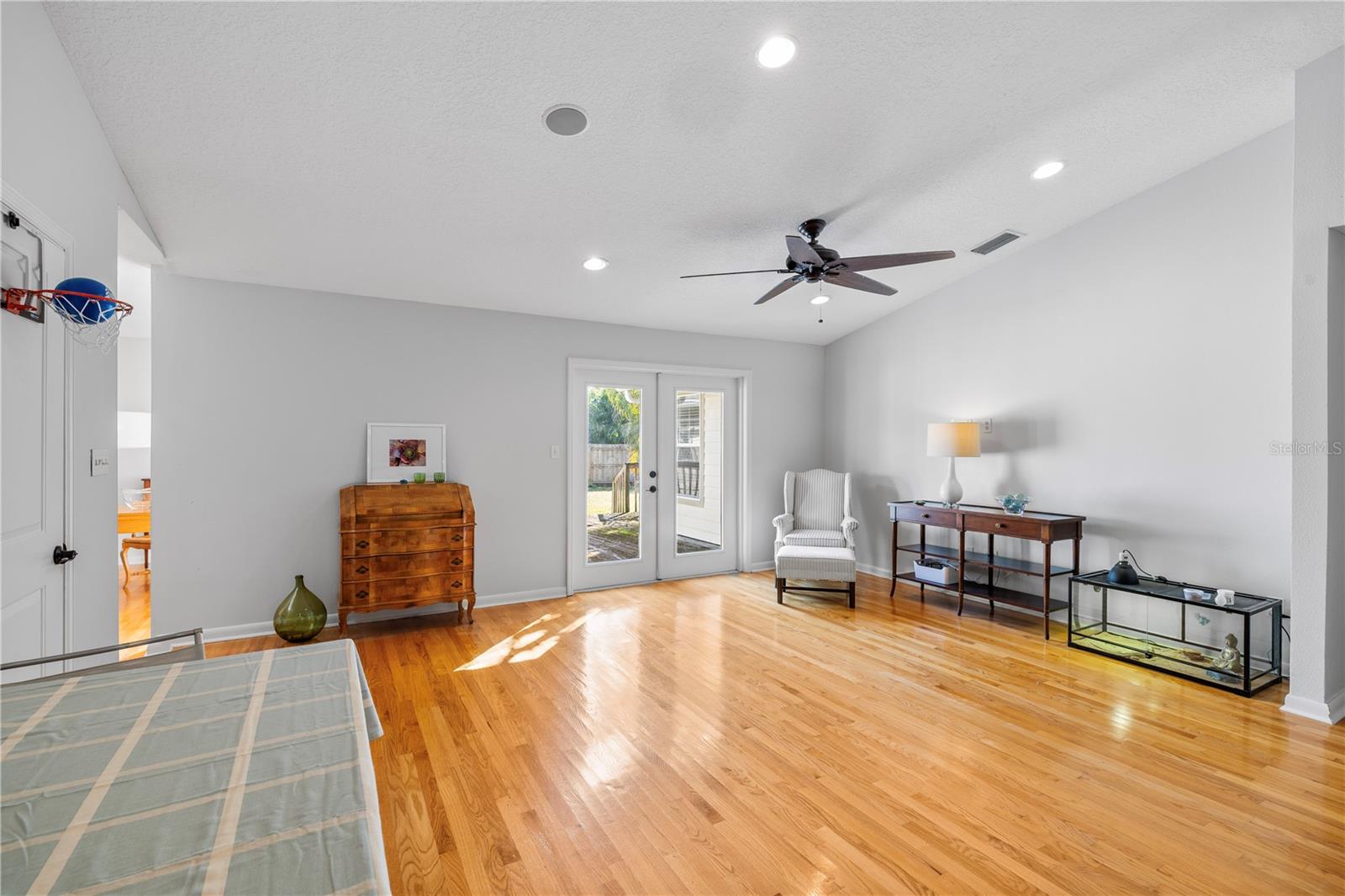 3808 W Granada Street