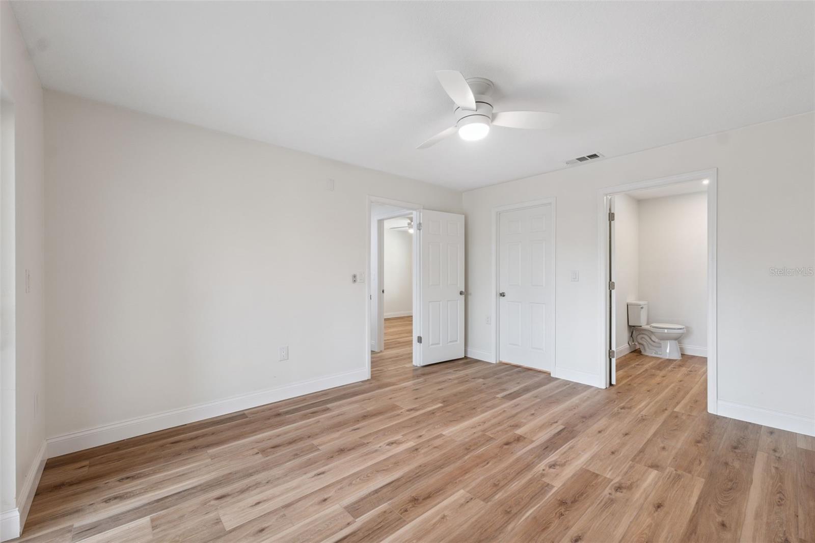 4236 Woodtrail Boulevard