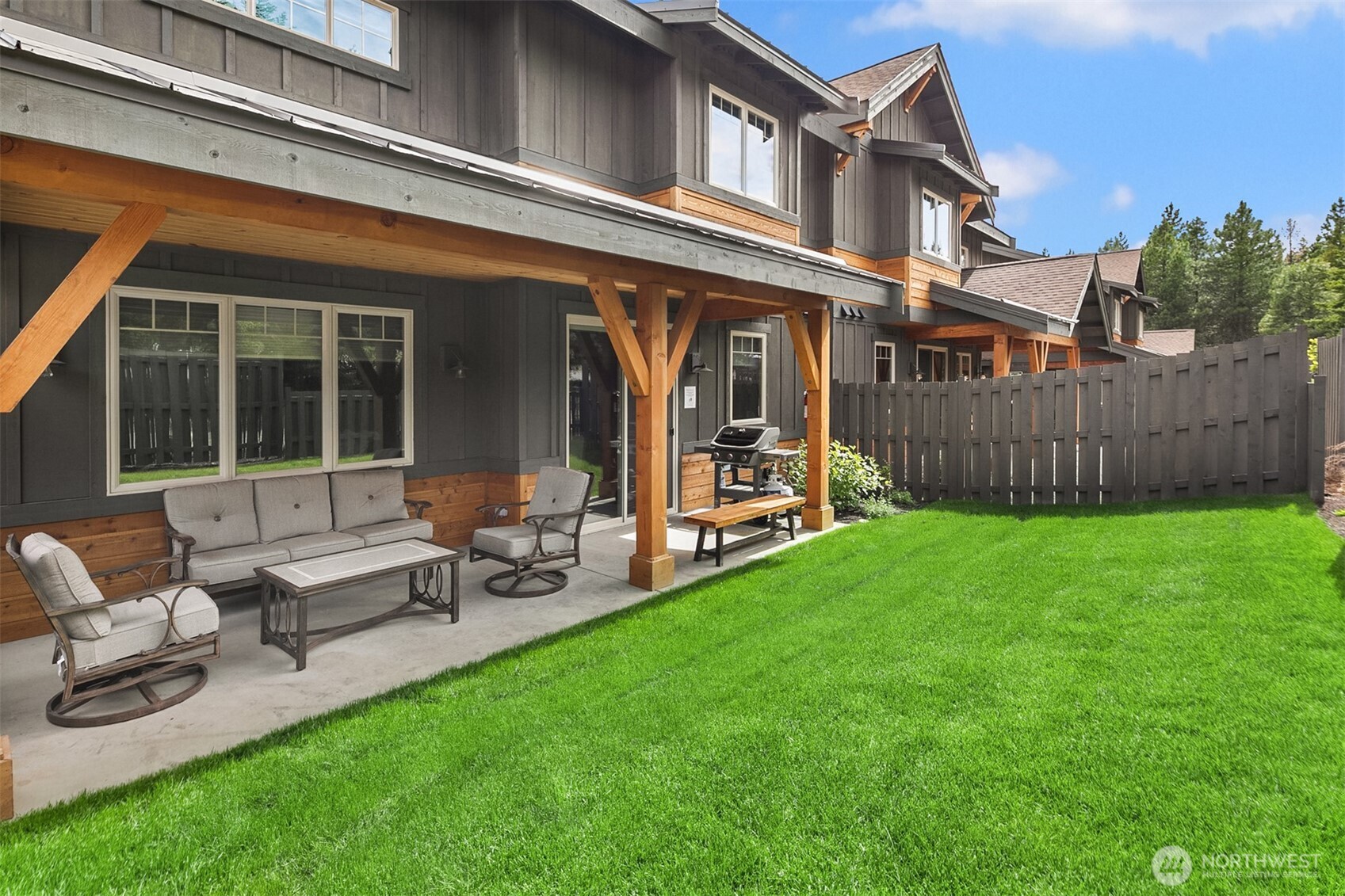 Fenced backyard and HOA takes care the yard. so No maintenance for you.  Furniture and BBQ to stay.