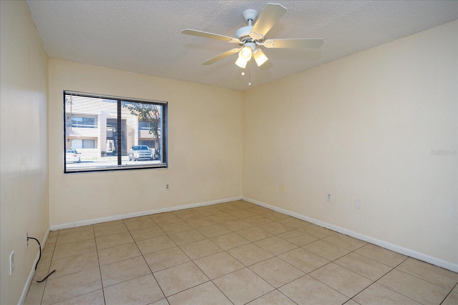 5013 Vineland Road 108
