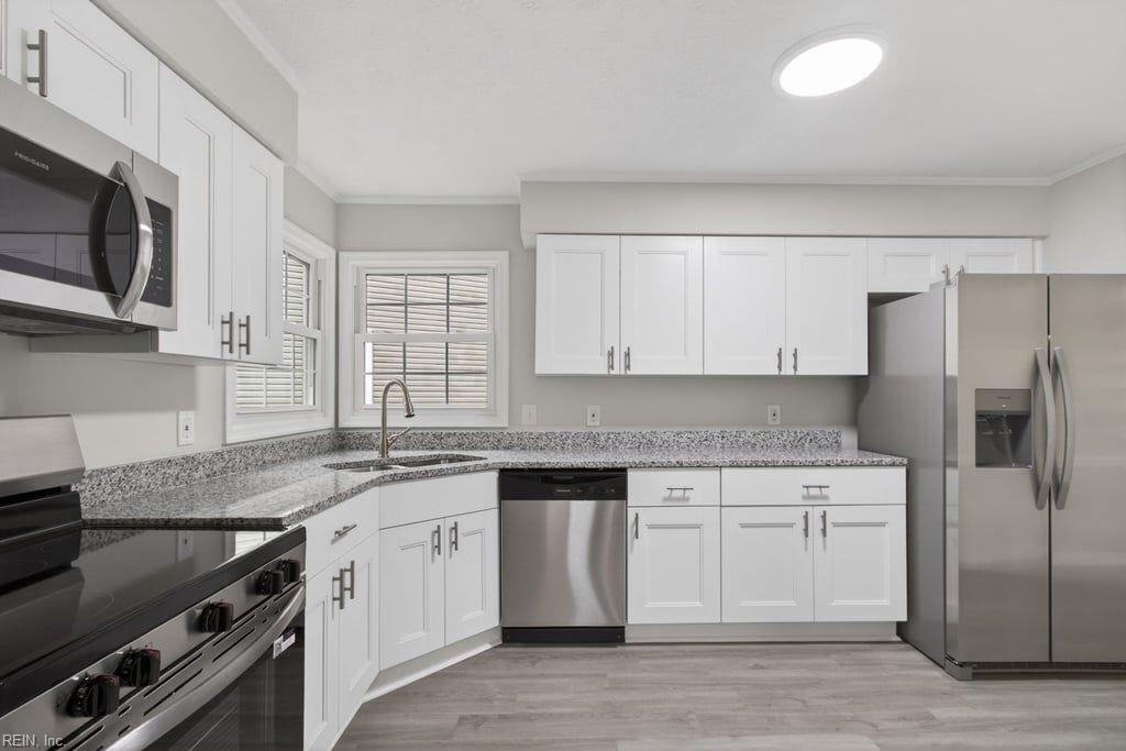 824 Lancaster Lane