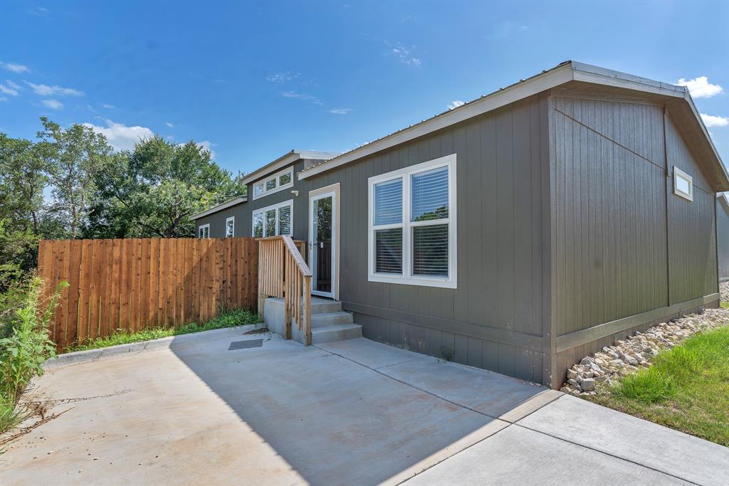 815  Thicket Trail , Granbury, TX, 