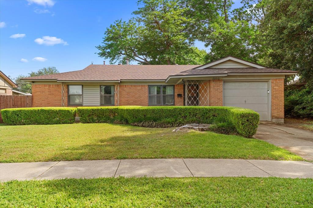 2806 Maple Drive