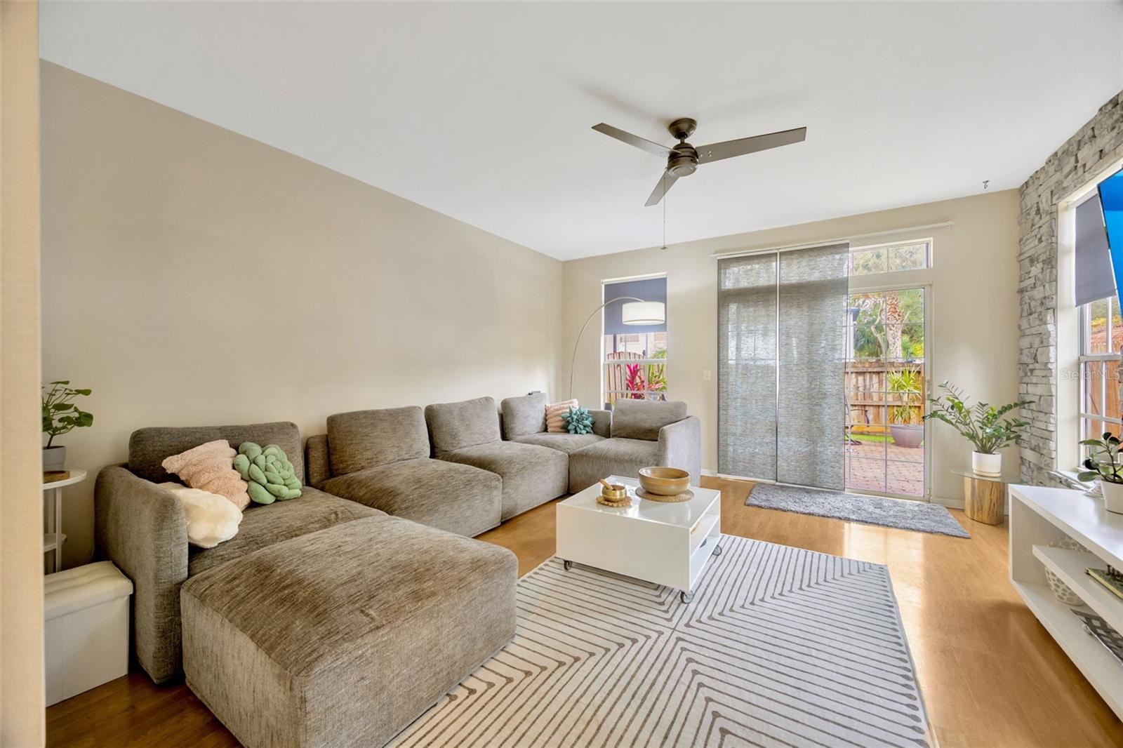 6831 S Wall Street